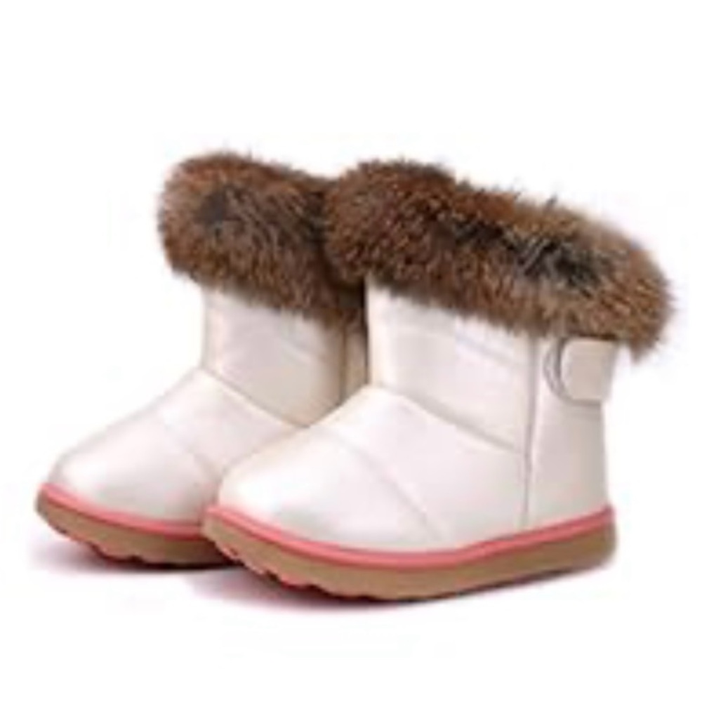 Muxika  winter Faux Fur Lined White Boots, size 9